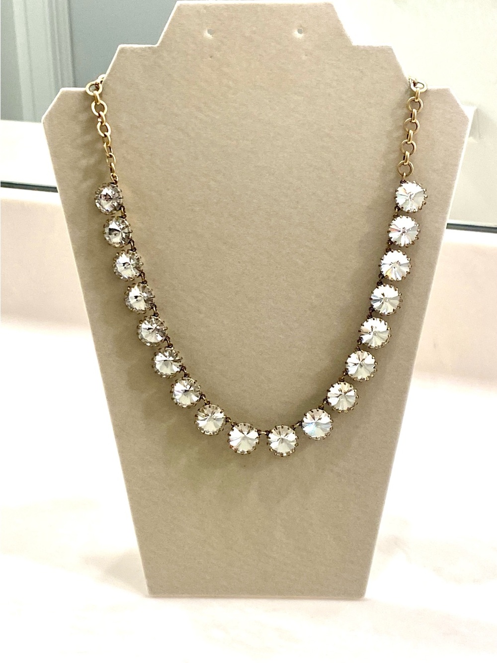 J. Crew Venus Fly Trap Gold Crystal Round Link Necklace